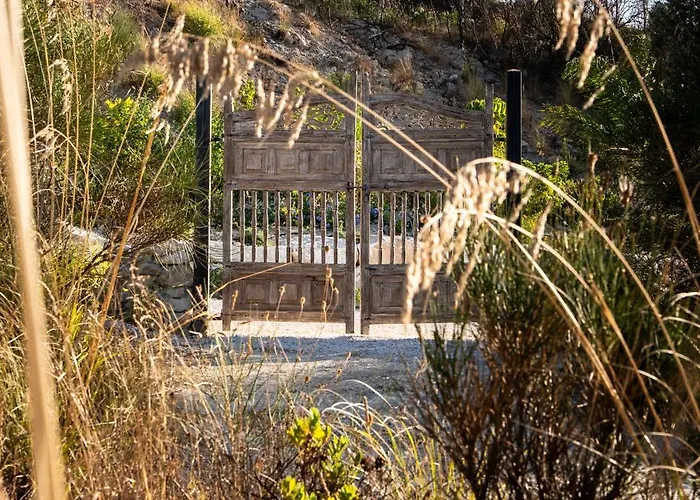Borgo Delle Pietre 4*